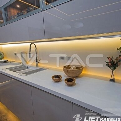 Juosta LED 17W/m, 12V, 204LED/m, 3000K, 1700Lm/1m, V-TAC 2 Juosta LED 17W/m, 12V, 204LED/m, 3000K, 1700Lm/1m, V-TAC 2