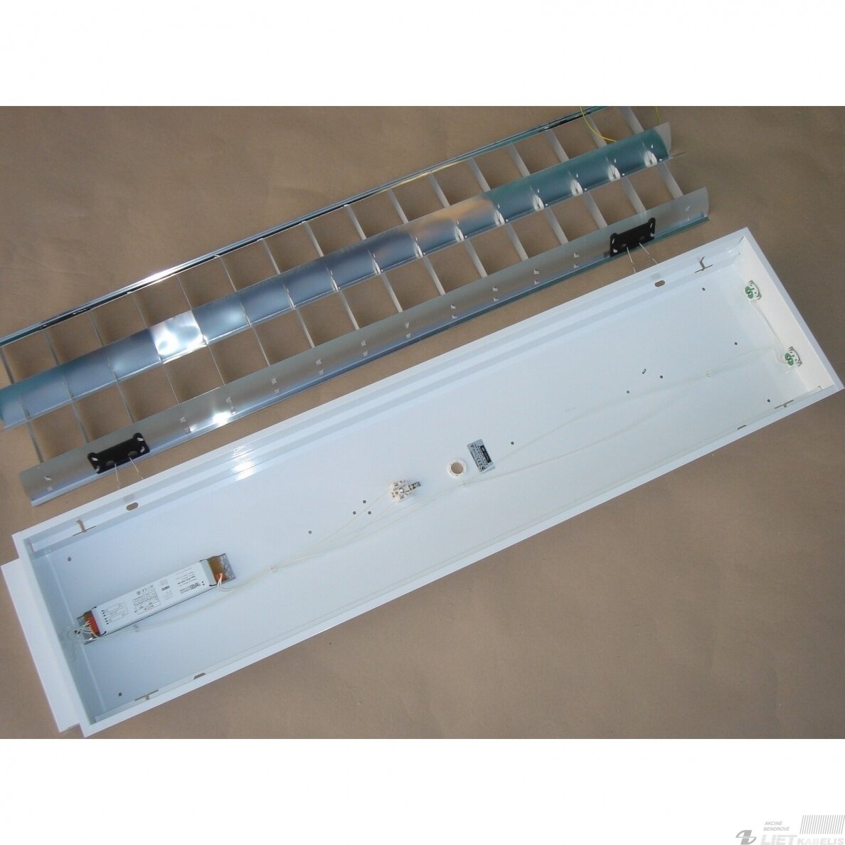Liuminescencinis šviestuvas potinkinis 236 ARS/R 2x36 W 1